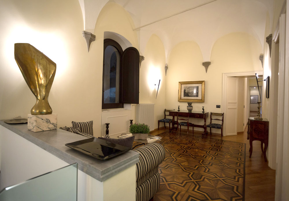 Luxury Apartment in an Historical Palace of XVI, in the heart of Palermo